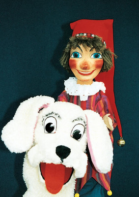 Kindertheater in der Villa mit der Freiburger Puppenbühne: „Kaspar und die gestohlene Kuckucksuhr““ Für Kinder ab 4 Jahren